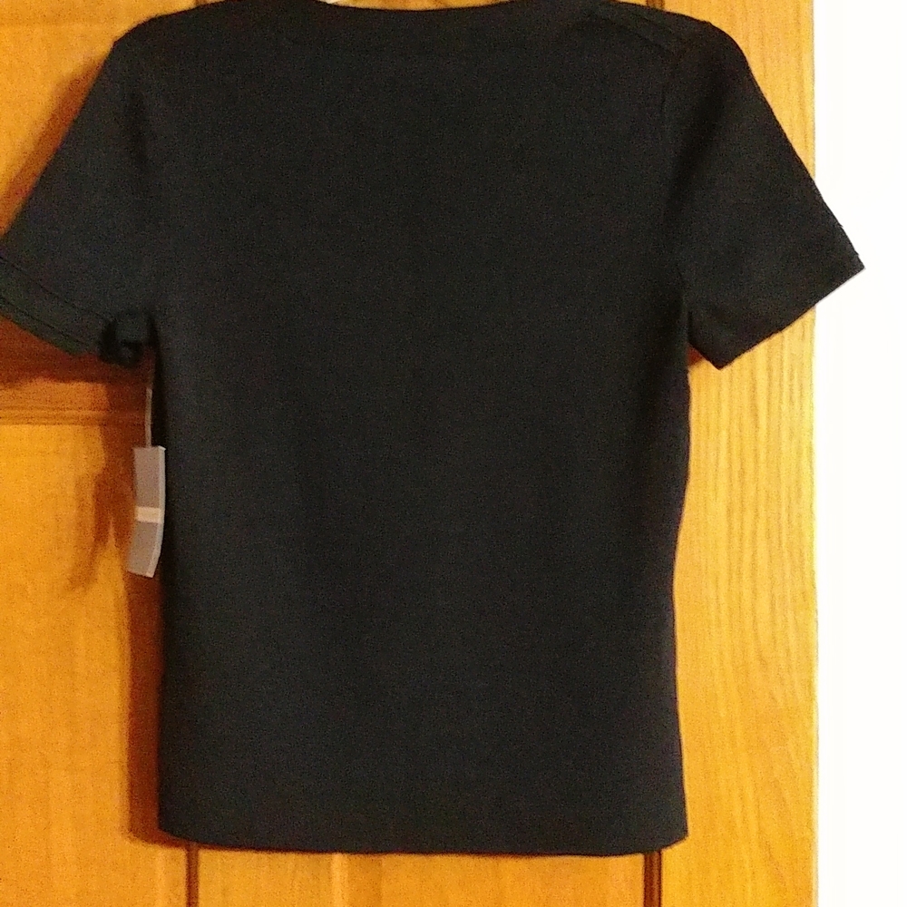 Woman's Shell/ pull over top - Picture 2 of 5
